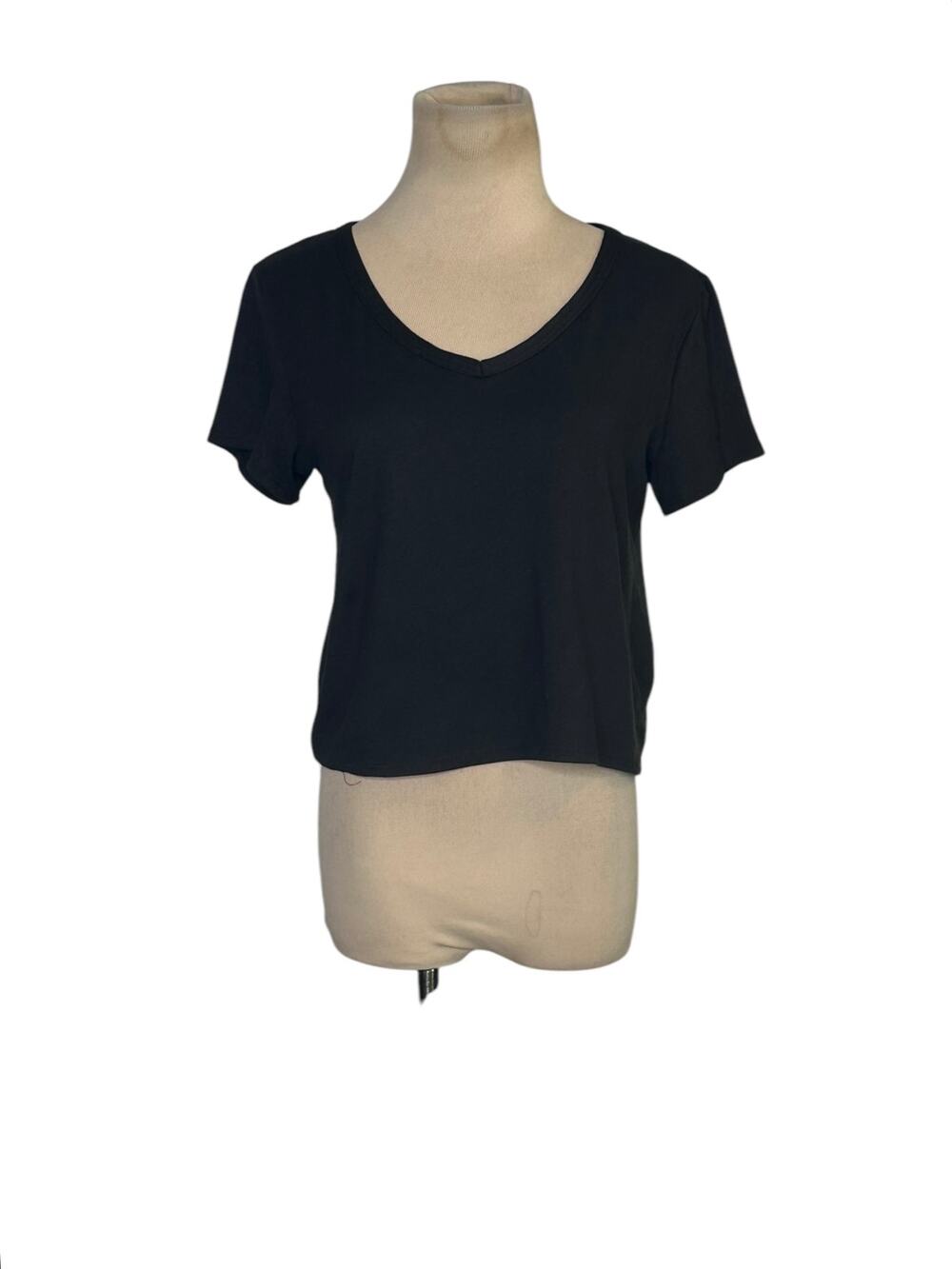 Olivia Ray black short sleeves v neck tee size large